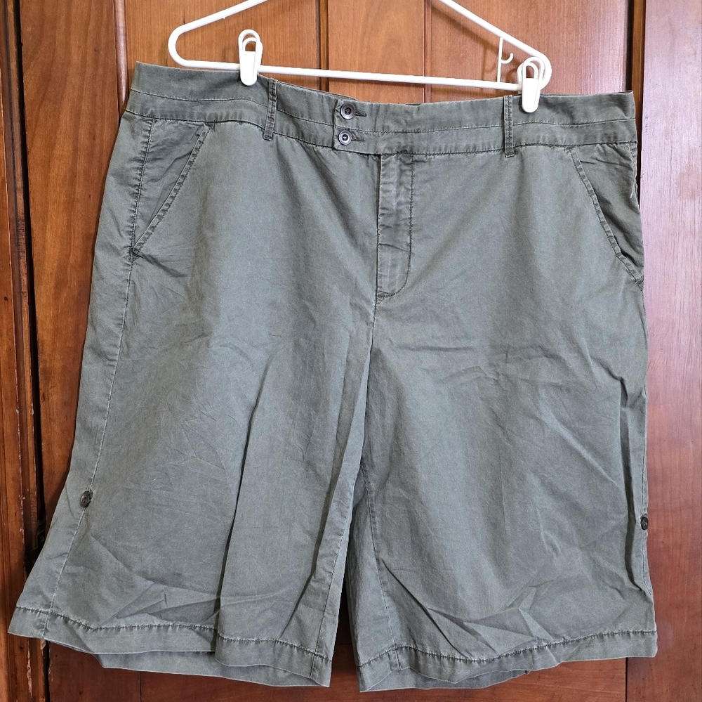 Jeanstar Green Cargo Shorts Relaxed Fit